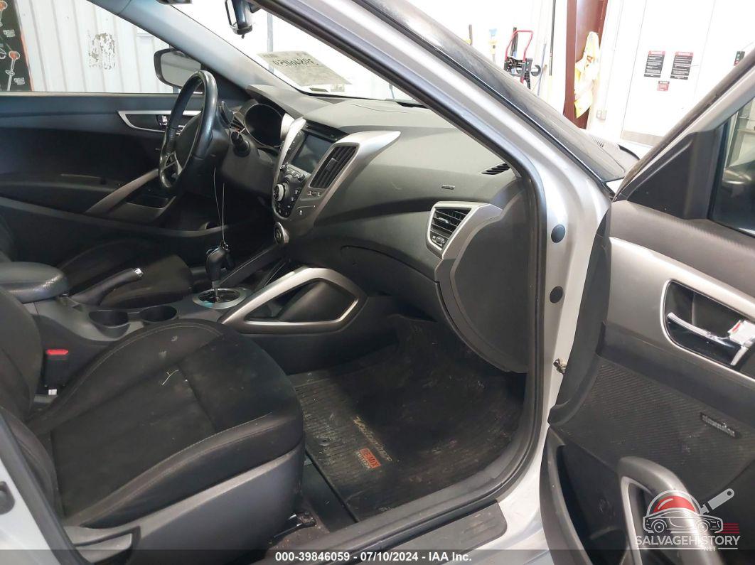 KMHTC6AD5DU129838 2013 HYUNDAI VELOSTER photo no. 5