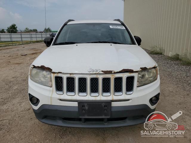 1C4NJDEB3CD676055 2012 JEEP COMPASS photo no. 5