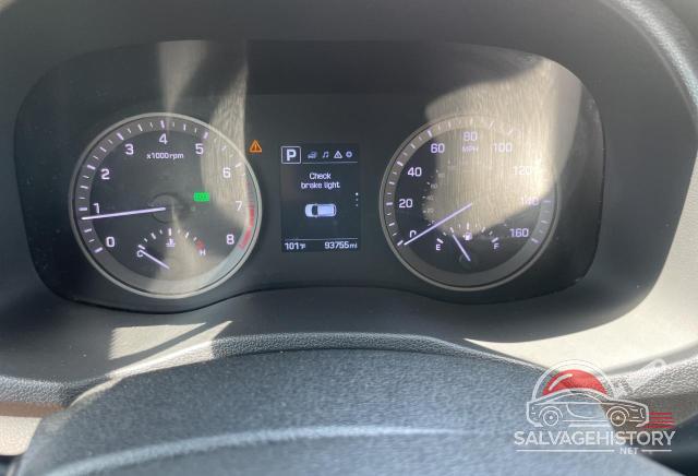 KM8J33A27GU095782 2016 HYUNDAI TUCSON photo no. 8