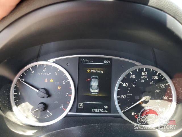 3N1AB7AP6JY241235 2018 NISSAN SENTRA photo no. 9