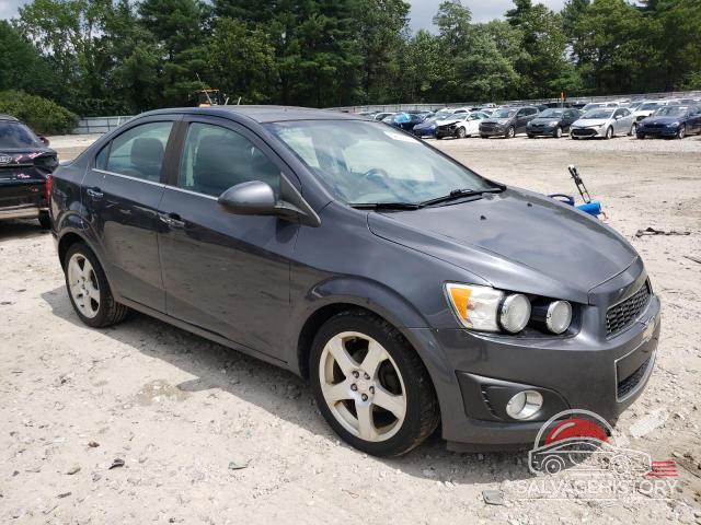 1G1JE5SH3D4139648 2013 CHEVROLET SONIC photo no. 4