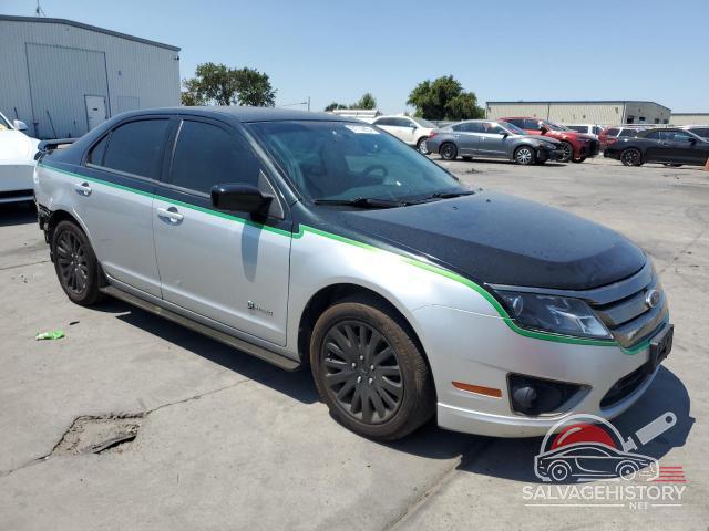 3FADP0L34AR153846 2010 FORD FUSION photo no. 4