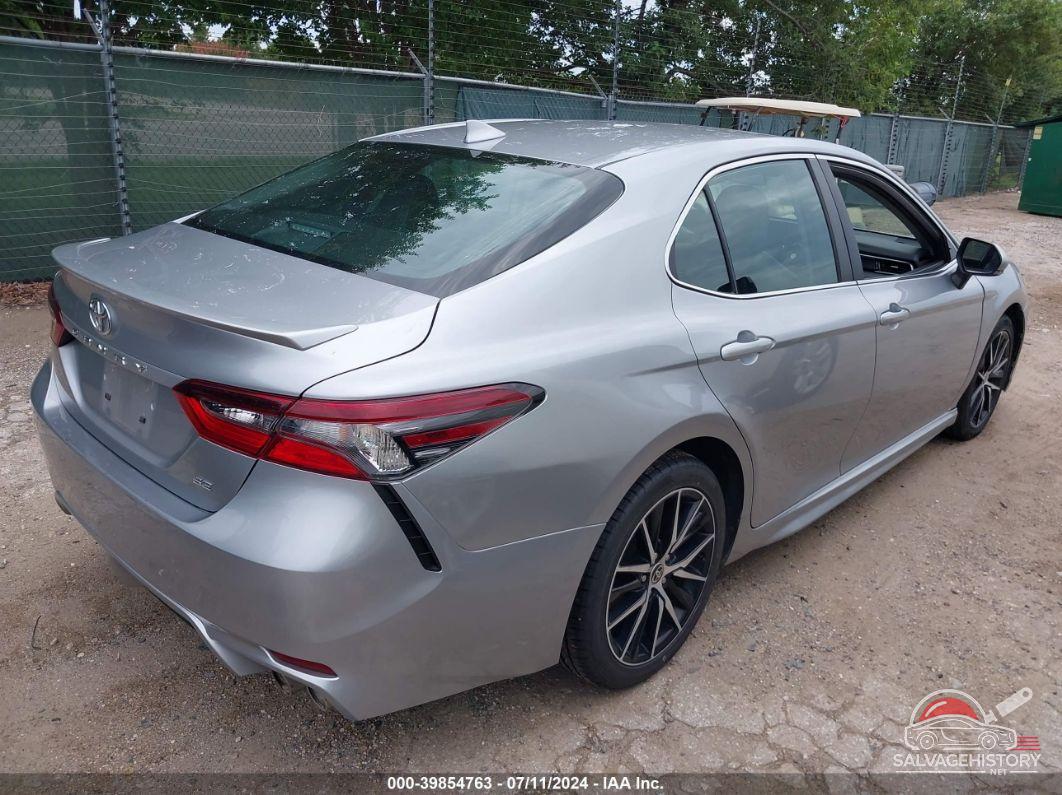 4T1G11AK5NU643411 2022 TOYOTA CAMRY photo no. 4