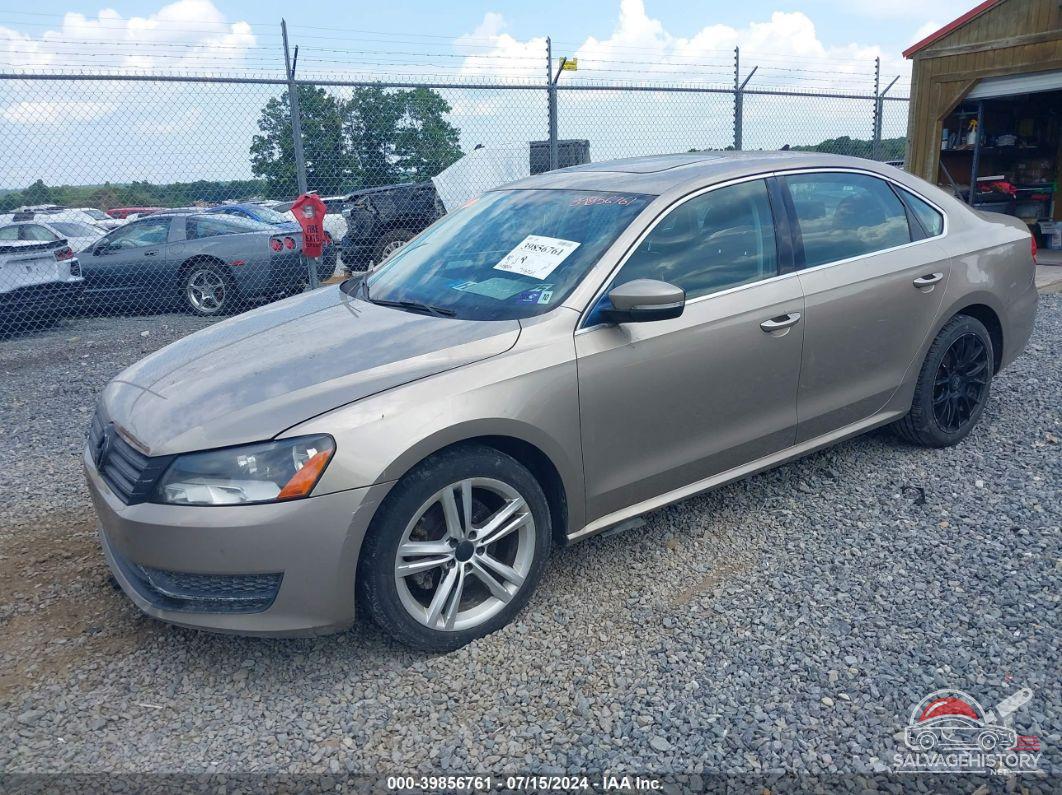 1VWBV7A3XFC038738 2015 VOLKSWAGEN PASSAT photo no. 2
