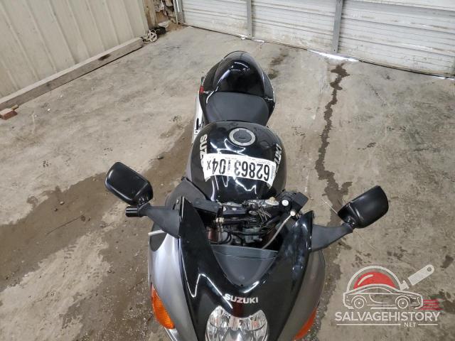 JS1GW71A212101537 2001 SUZUKI GSX1300 R photo no. 5