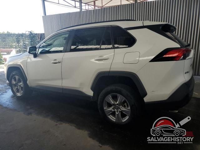 2T3W1RFV7NW190171 2022 TOYOTA RAV4 photo no. 2