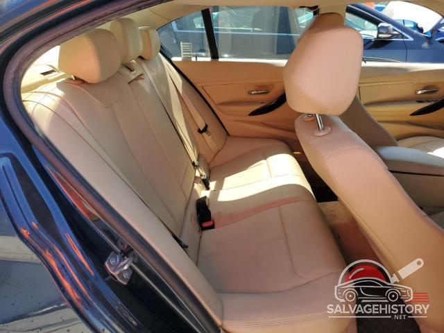 WBA3A5C50DF352218 2013 BMW 3 SERIES photo no. 10