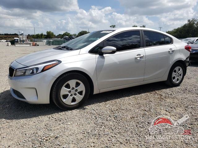 3KPFK4A73HE069209 2017 KIA FORTE photo no. 11