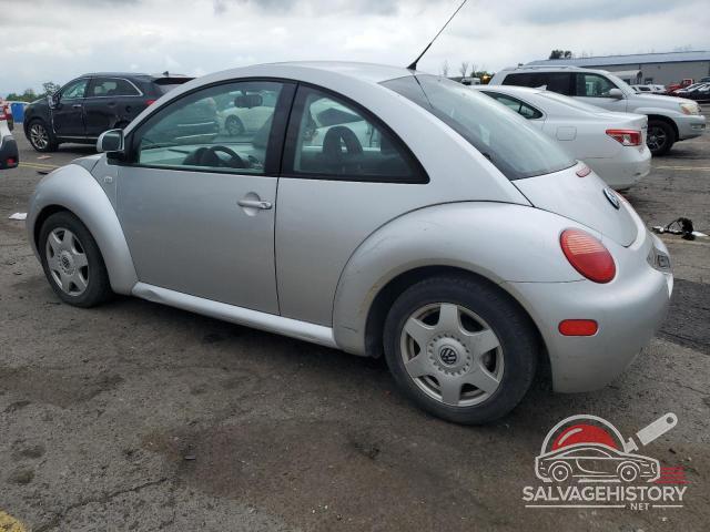 3VWCC21C4YM484737 2000 VOLKSWAGEN BEETLE photo no. 2