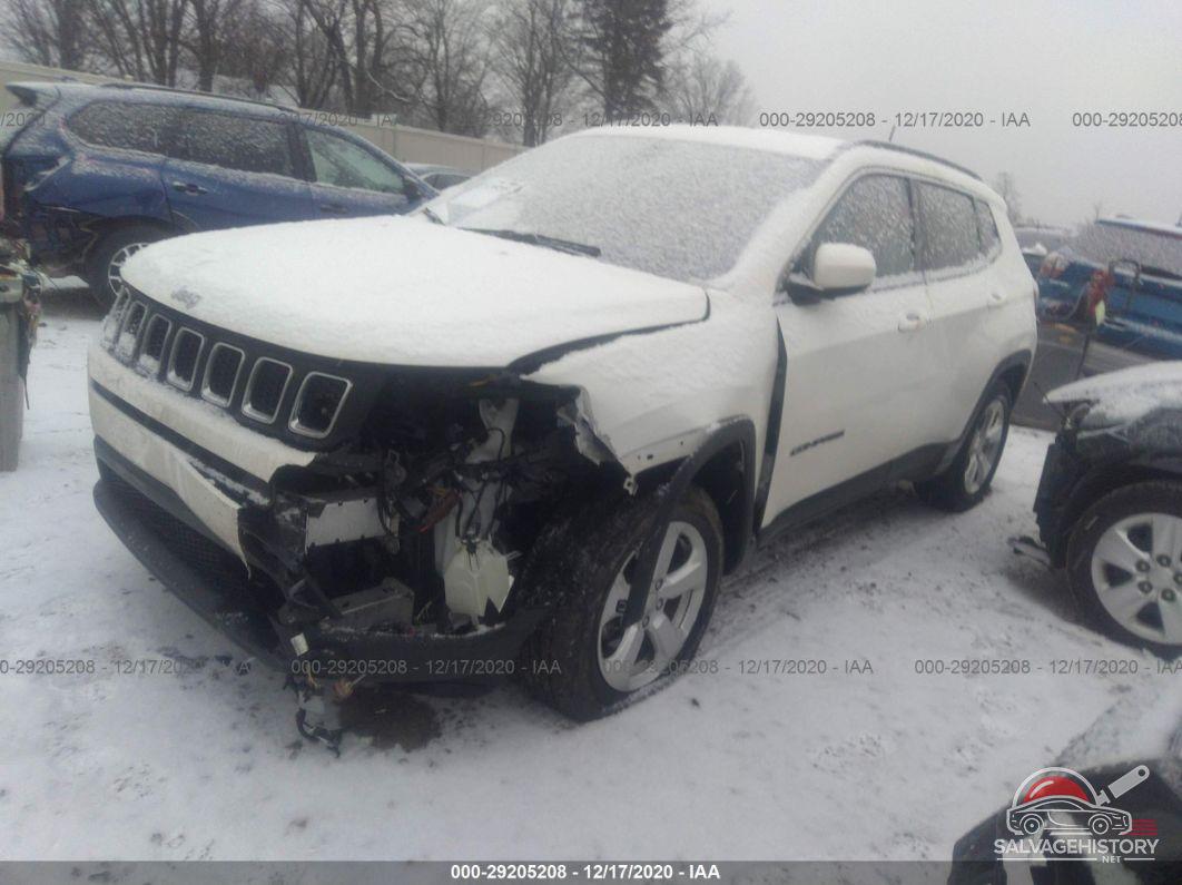 3C4NJDBB8JT223609 2018 JEEP COMPASS photo no. 2