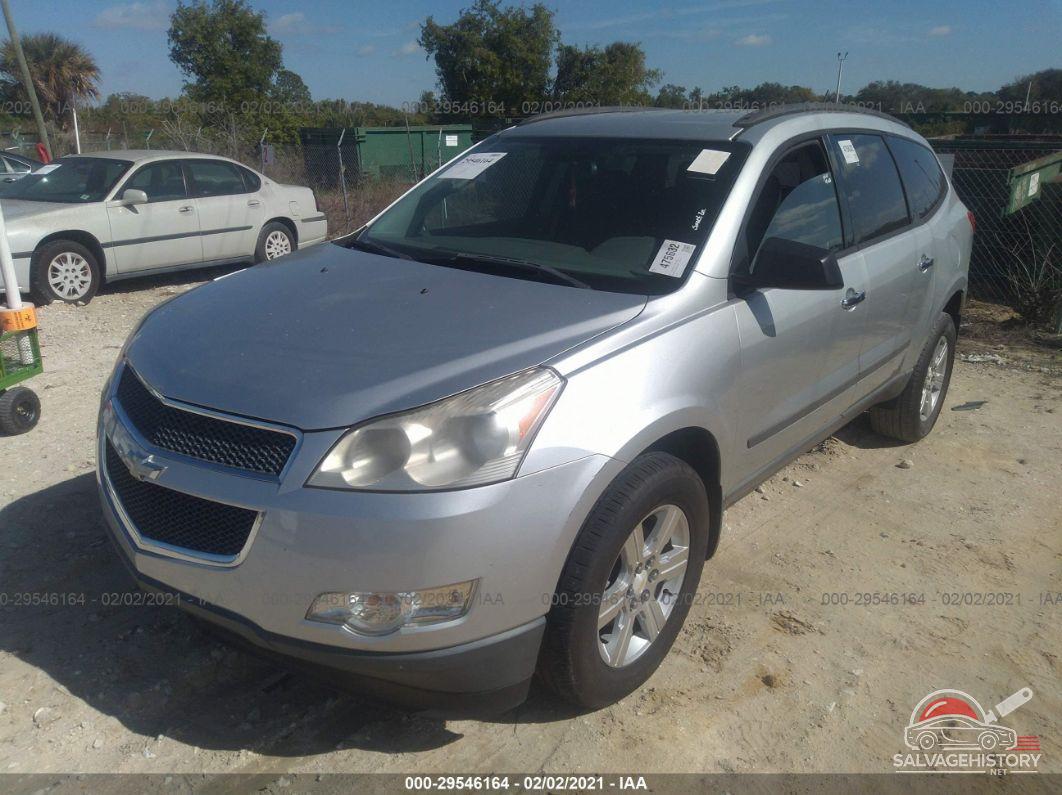1GNKRFED9BJ213269 2011 CHEVROLET TRAVERSE photo no. 2