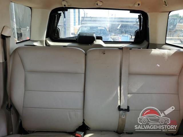 1FMCU03ZX8KB65920 2008 FORD ESCAPE photo no. 10