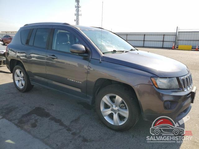 1C4NJCEA5GD609206 2016 JEEP COMPASS photo no. 4