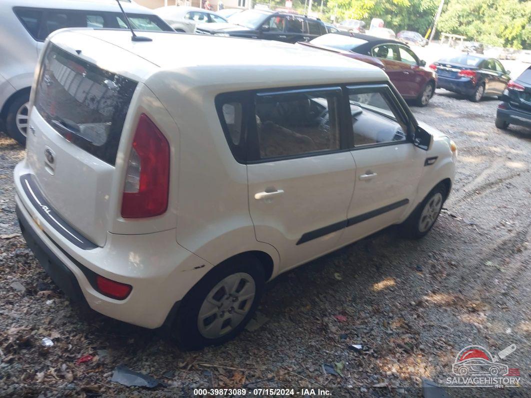 KNDJT2A52D7495431 2013 KIA SOUL photo no. 4
