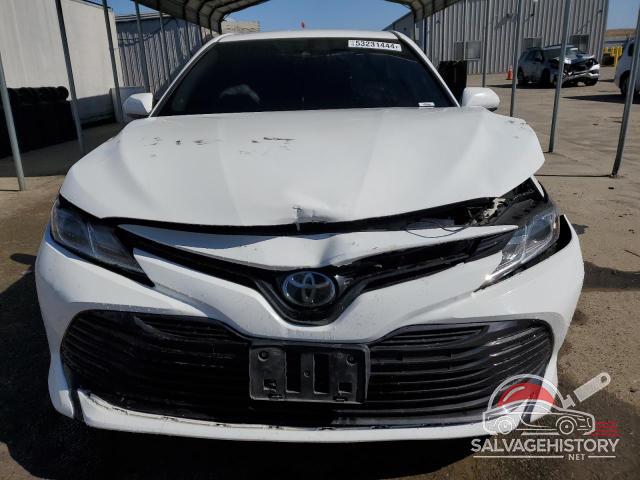 4T1B11HK3KU205188 2019 TOYOTA CAMRY photo no. 5