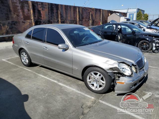 WDBUF65J24A430552 2004 MERCEDES-BENZ E-CLASS photo no. 4