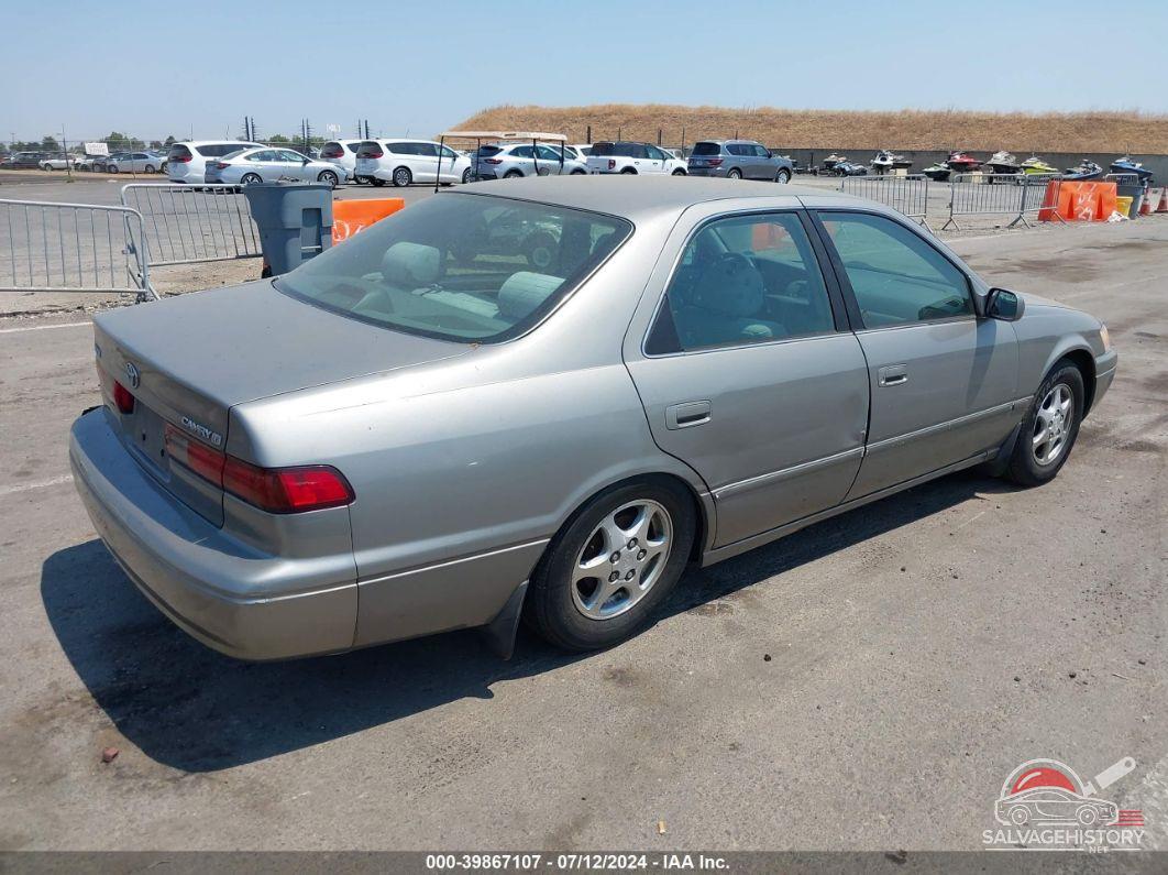 4T1BG22K1WU310377 1998 TOYOTA CAMRY photo no. 4