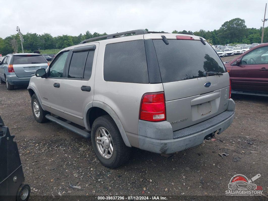 1FMZU62K02UD44142 2002 FORD EXPLORER photo no. 3