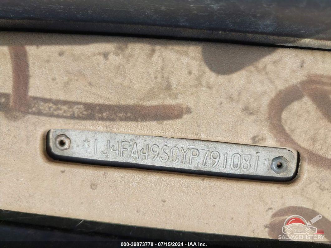 1J4FA49S0YP791081 2000 JEEP WRANGLER / TJ photo no. 9