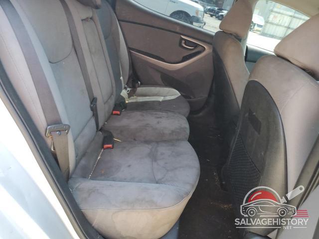 5NPDH4AE8DH360668 2013 HYUNDAI ELANTRA photo no. 10