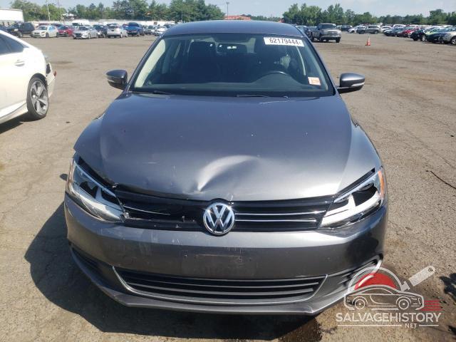 3VWDP7AJ9DM395910 2013 VOLKSWAGEN JETTA photo no. 5
