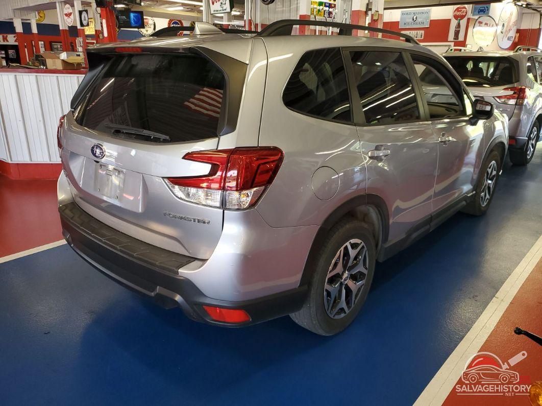 JF2SKAJC0MH588797 2021 SUBARU FORESTER photo no. 9