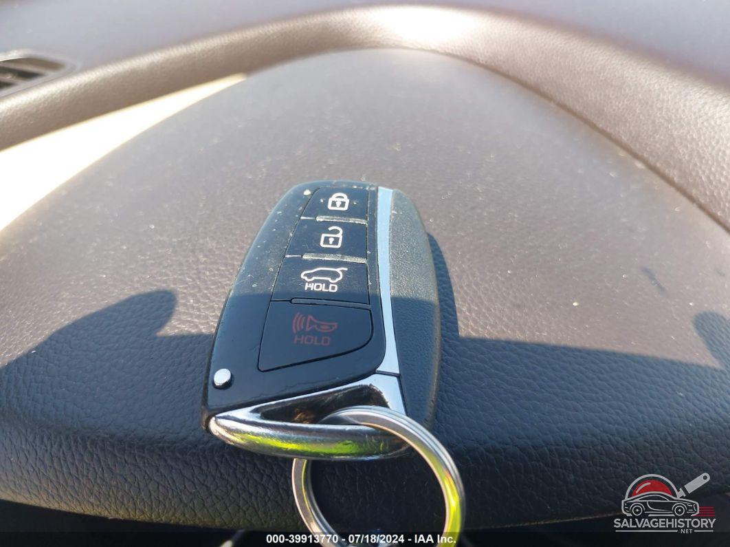 5NMZU3LB8JH057445 2018 HYUNDAI SANTA FE SPORT photo no. 11
