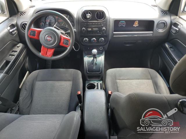 1J4NF1FB1BD215556 2011 JEEP COMPASS photo no. 8