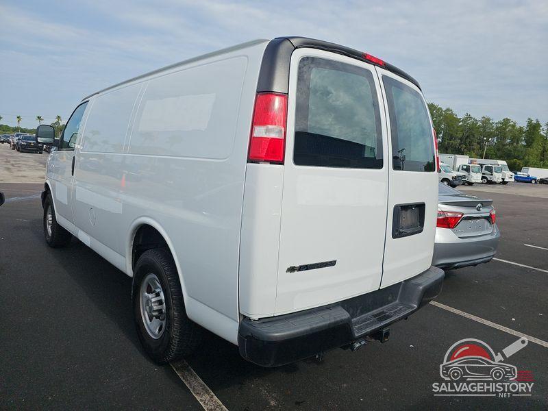 1GCWGAFGXL1276104 2020 CHEVROLET EXPRESS G2500 photo no. 7