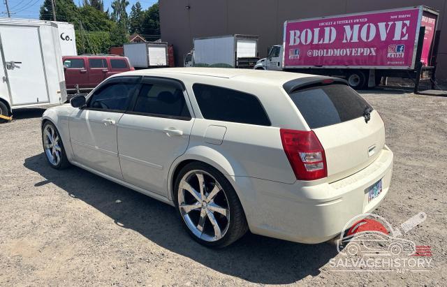 2D4GV58205H618363 2005 DODGE MAGNUM photo no. 3
