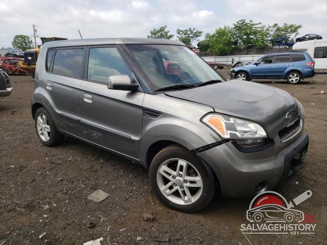 KNDJT2A2XA7064790 2010 KIA SOUL photo no. 4