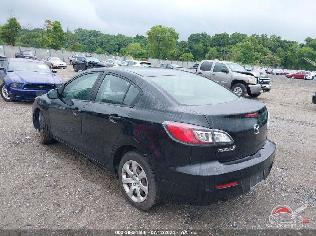 JM1BL1TGXD1758829 2013 MAZDA MAZDA3 photo no. 3
