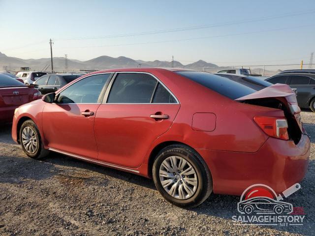 4T1BF1FK3CU569522 2012 TOYOTA CAMRY photo no. 2