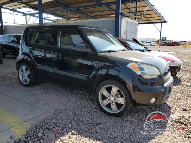 KNDJT2A20A7038621 2010 KIA SOUL photo no. 4