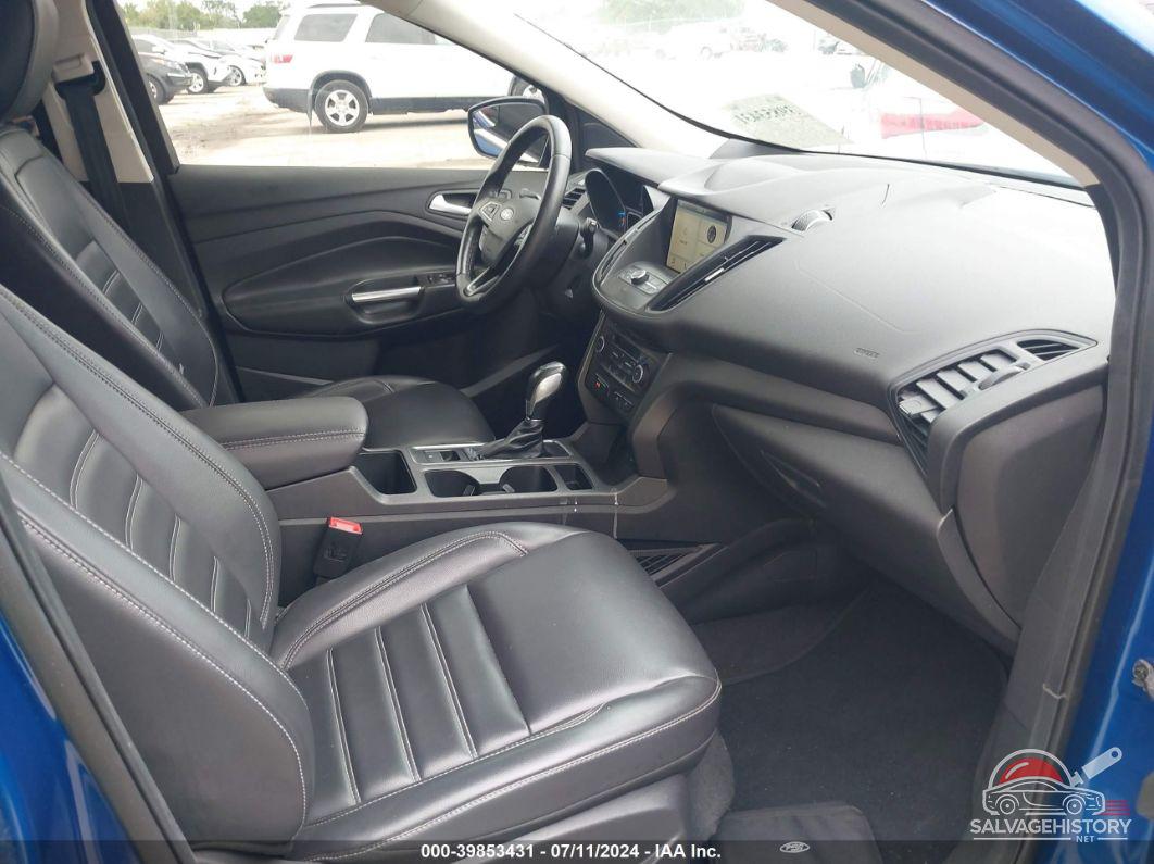 1FMCU0HD2KUA63214 2019 FORD ESCAPE photo no. 5