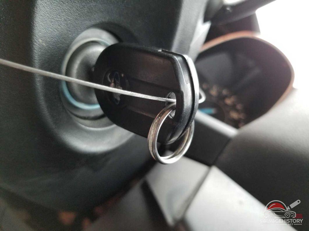 1FMCU0GD8HUE56290 2017 FORD ESCAPE photo no. 3