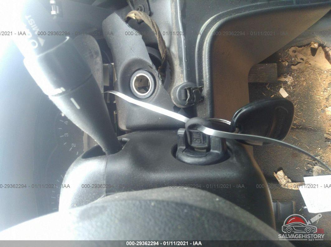 1G1JF52F347189198 2004 CHEVROLET CAVALIER photo no. 11