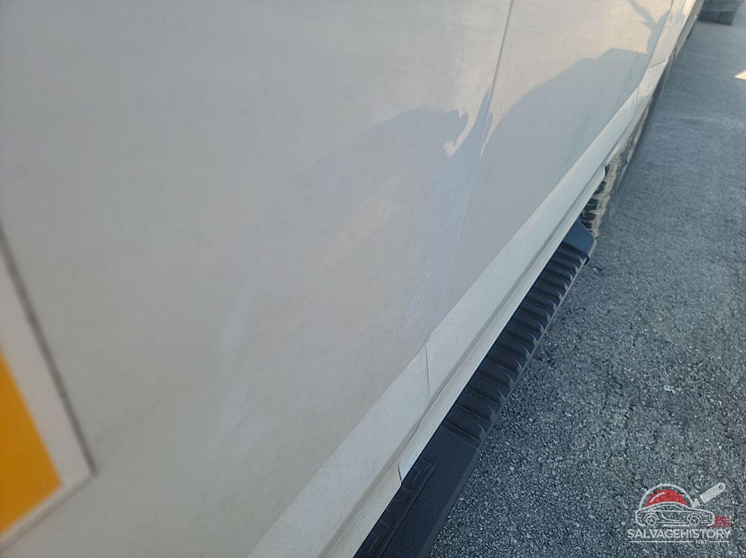 1FTEW1E55JFD61494 2018 FORD F-150 photo no. 2