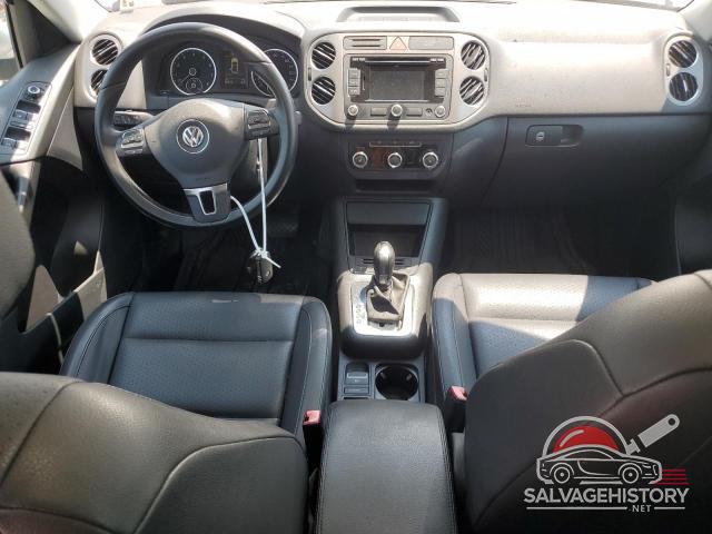 WVGAV7AX1BW526756 2011 VOLKSWAGEN TIGUAN photo no. 8