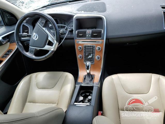 YV440MRUXH2091080 2017 VOLVO XC60 photo no. 8