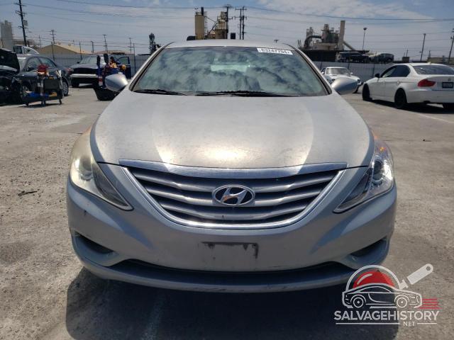 5NPEB4AC4BH196837 2011 HYUNDAI SONATA photo no. 5