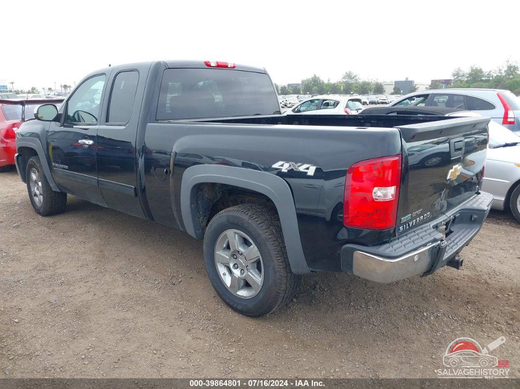 1GCRKSE39BZ307939 2011 CHEVROLET SILVERADO photo no. 3