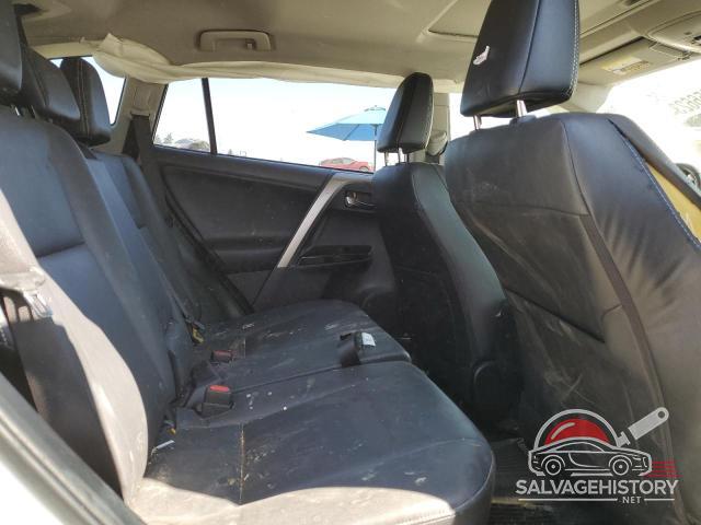 JTMDFREV2JD233851 2018 TOYOTA RAV4 photo no. 11