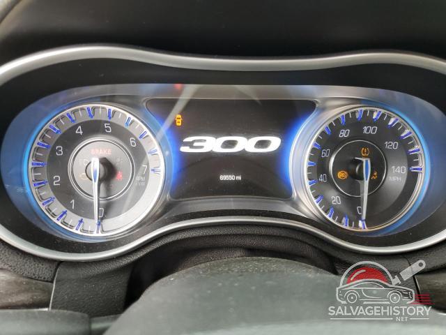 2C3CCAAG2FH786639 2015 CHRYSLER 300 photo no. 9