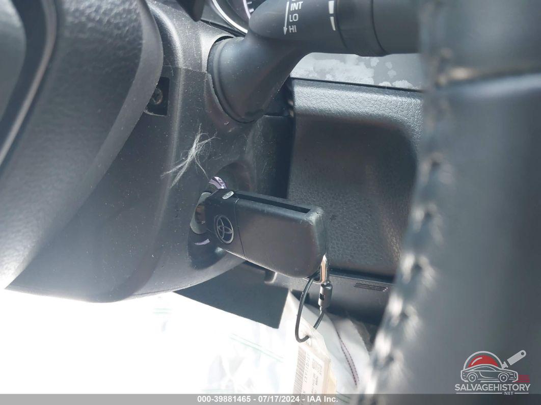 4T1G11AK5NU068064 2022 TOYOTA CAMRY photo no. 11