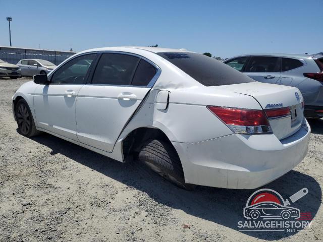 1HGCP2F8XCA077363 2012 HONDA ACCORD photo no. 2