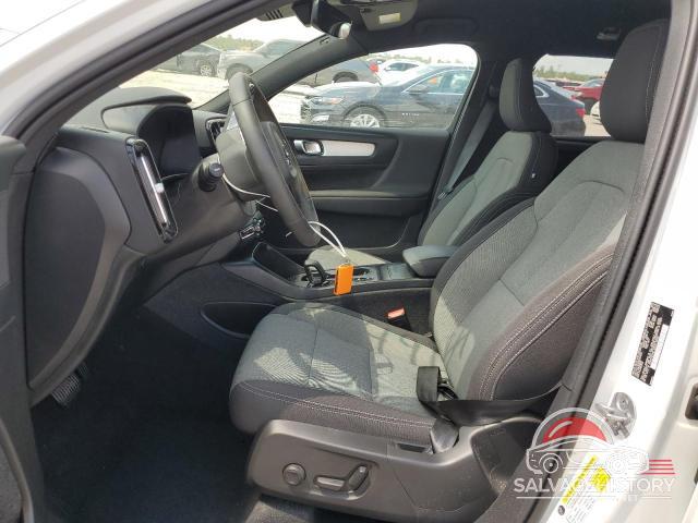 YV4L12UK8R2304645 2024 VOLVO XC40 CORE photo no. 7
