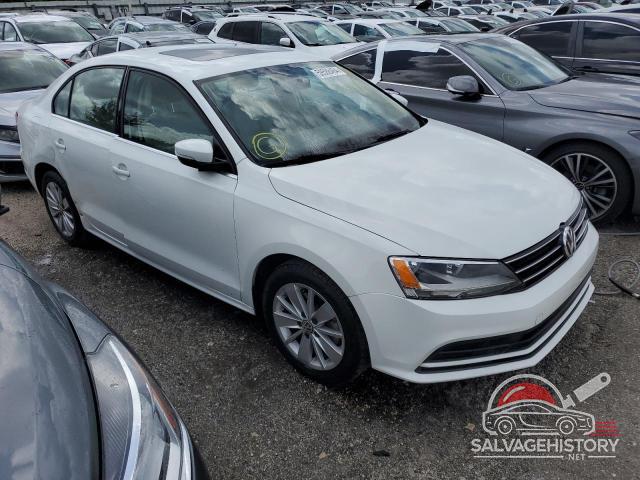 3VWD17AJXFM417708 2015 VOLKSWAGEN JETTA photo no. 4
