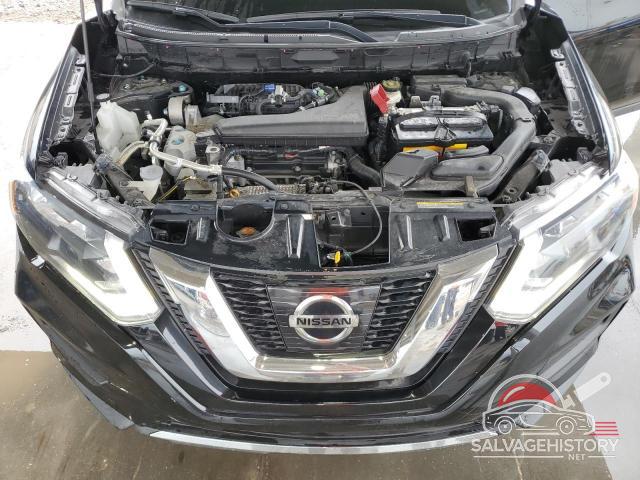 KNMAT2MTXHP619591 2017 NISSAN ROGUE photo no. 12
