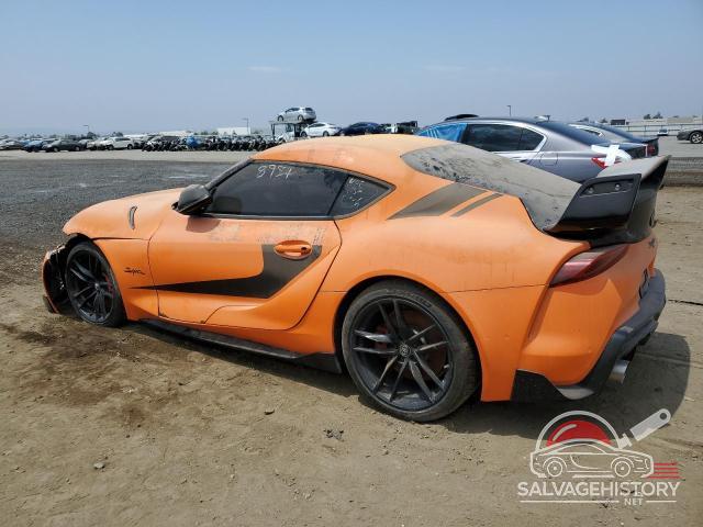 WZ1DB0C02MW037563 2021 TOYOTA SUPRA photo no. 2